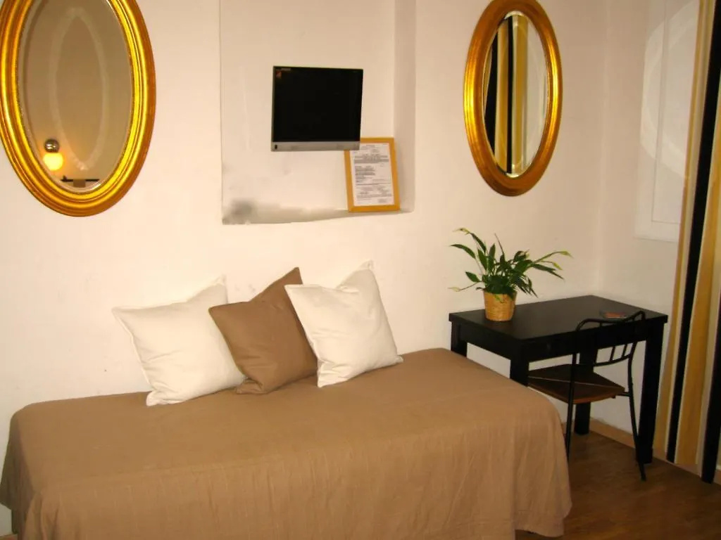 Guest House Locanda Gallo Florence 3*,  Italy
